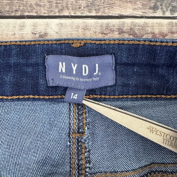 NYDJ Blue Denim Women's Size 14 Jeans Ankle Skinny Leg Casual Mid-Rise - Picture 3 of 10